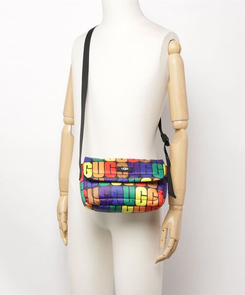 UGG(アグ)の「UGG W DALTON CROSSBODY NYLON PRIDE / アグ ダルトン クロスボディ ナイロン プライド(ショルダーバッグ・レディース・マルチ・ONE SIZE)」の5枚目の写真