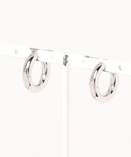 EGOIST（エゴイスト）の「ボリュームミニフープピアス（ピアス（両耳用）・レディース・ゴールド/シルバー・FREE）」の9枚目の写真