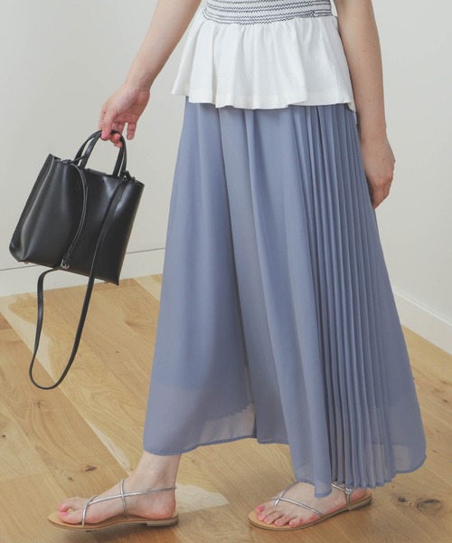 BEAMS HEART(ビームスハート)の「BEAMS HEART / シフォンプリーツ パンツ(その他パンツ・レディース・ネイビー/サックスブルー/ベージュ/ライム・FREE)」の4枚目の写真