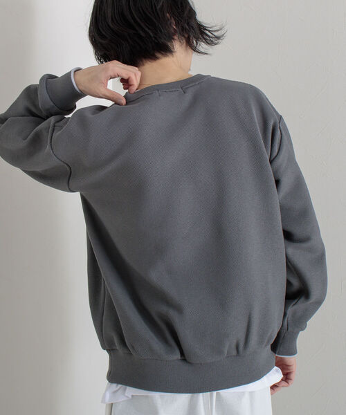 GLOSTER（グロスター）の「《ニット＋カットソーの2点SET》レイヤードプルオーバーニット【WEB限定カラーあり】（ニット/セーター・メンズ・チャコールグレー/ベージュ/サックスブルー/ミント・MEDIUM/LARGE）」の16枚目の写真