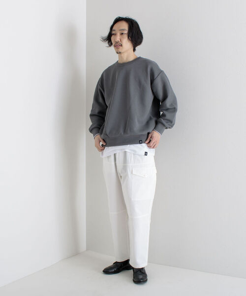 GLOSTER（グロスター）の「《ニット＋カットソーの2点SET》レイヤードプルオーバーニット【WEB限定カラーあり】（ニット/セーター・メンズ・チャコールグレー/ベージュ/サックスブルー/ミント・MEDIUM/LARGE）」の17枚目の写真