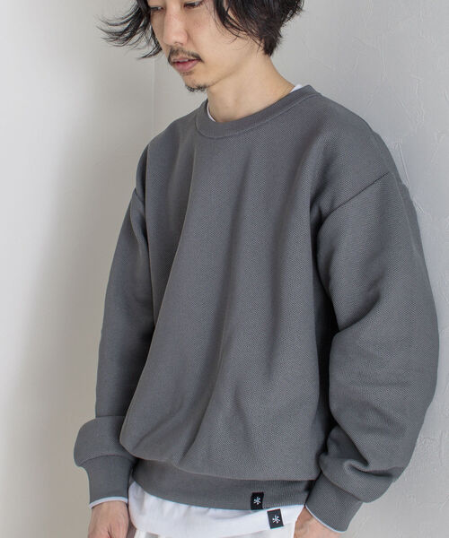 GLOSTER（グロスター）の「《ニット＋カットソーの2点SET》レイヤードプルオーバーニット【WEB限定カラーあり】（ニット/セーター・メンズ・チャコールグレー/ベージュ/サックスブルー/ミント・MEDIUM/LARGE）」の19枚目の写真