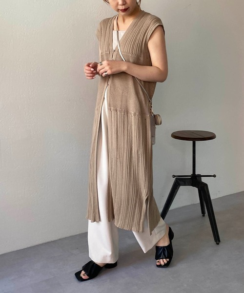 CAPRICIEUX LE'MAGE（カプリシューレマージュ）の「パネル編みジレワンピース（ワンピース・レディース・アイボリー/モカ・FREE）」の4枚目の写真