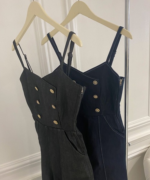 ADIRA（アディラ）の「ダブルボタンデニムサロペット（デニムパンツ・レディース・ブルー/ブラック・MEDIUM）」の4枚目の写真