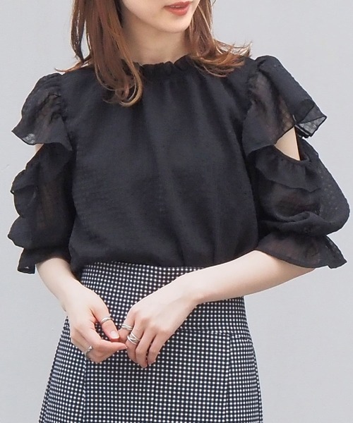 tiptop（ティップトップ）の「肩開きバックリボンブラウス（シャツ/ブラウス・レディース・アイボリー/オフホワイト/ブラック/A/B・FREE）」の3枚目の写真