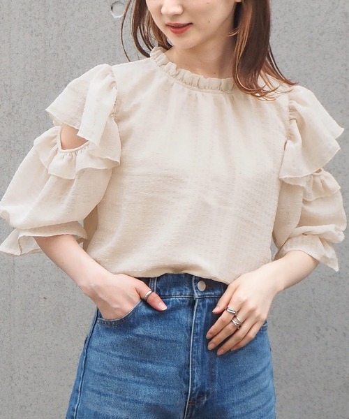 tiptop（ティップトップ）の「肩開きバックリボンブラウス（シャツ/ブラウス・レディース・アイボリー/オフホワイト/ブラック/A/B・FREE）」の10枚目の写真