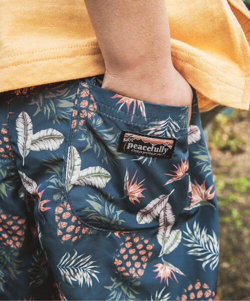 BREEZE（ブリーズ）の「アクティブショートパンツ_水陸両用_撥水加工（その他パンツ・キッズ・ネイビー/ライム/ベージュ/ピンク/レインボー/ラベンダー・110/120/100/140/150/130/90）」の16枚目の写真