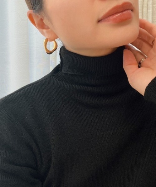 Vicente（ヴィセンテ）の「Solida earrings（ピアス（両耳用）・レディース・ゴールド・FREE）」の6枚目の写真