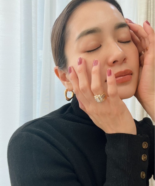 Vicente（ヴィセンテ）の「Solida earrings（ピアス（両耳用）・レディース・ゴールド・FREE）」の5枚目の写真