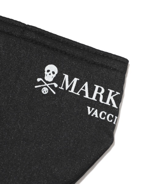 MARK & LONA（マークアンドロナ）の「Vaccinated Face Mask（マスク・メンズ・ブラック×レッド/ブラック×ホワイト・LARGE/MEDIUM）」の3枚目の写真