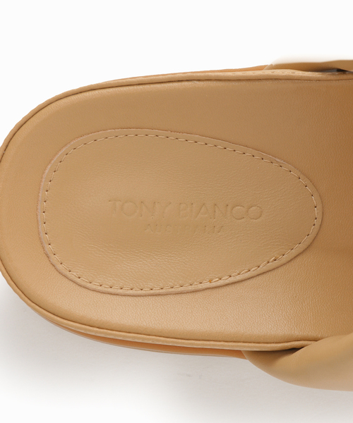 Tony Bianco（トニービアンコ）の「【TONY BIANCO/トニービアンコ】2ストラップコンフォートサンダル（サンダル・レディース・ベージュ・39/36/37/38）」の11枚目の写真