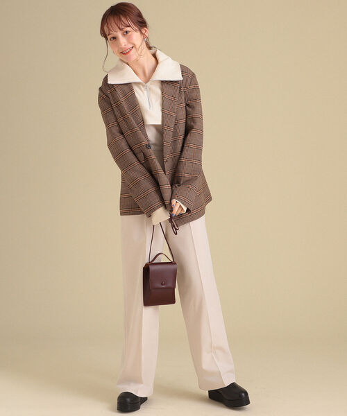 Ray BEAMS(レイビームス)の「Ray BEAMS / クロップド ハーフ ジップパーカー(パーカー・レディース・ブラック/ベージュ・ONE SIZE)」の15枚目の写真