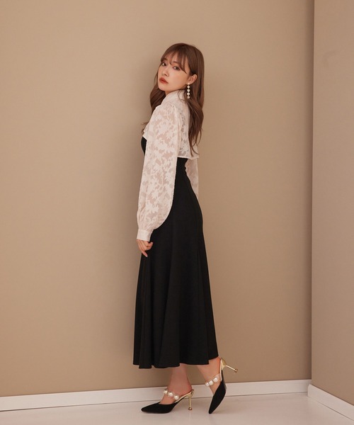 ANDGEEBEE(アンジービー)の「シャツキャミワンピセット(ワンピース・レディース・ブラック/ベージュ・MEDIUM)」の16枚目の写真