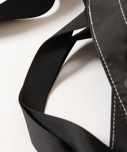and wander（アンドワンダー）の「and wander/アンドワンダー CORDURA LOGO TOTE BAG トートバッグ（トートバッグ・メンズ・ブラック・FREE）」の8枚目の写真