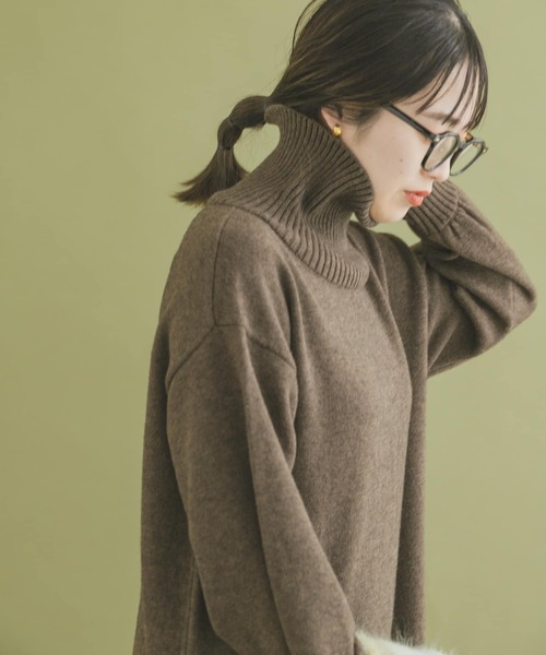 ITEMS URBANRESEARCH（アイテムズ アーバンリサーチ）の「タートルネックニットワンピース（ワンピース・レディース・カーキ/ブラック/ベージュ/ブラウン・FREE）」の20枚目の写真