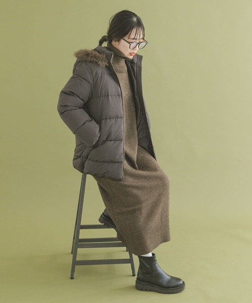 ITEMS URBANRESEARCH（アイテムズ アーバンリサーチ）の「タートルネックニットワンピース（ワンピース・レディース・カーキ/ブラック/ベージュ/ブラウン・FREE）」の19枚目の写真