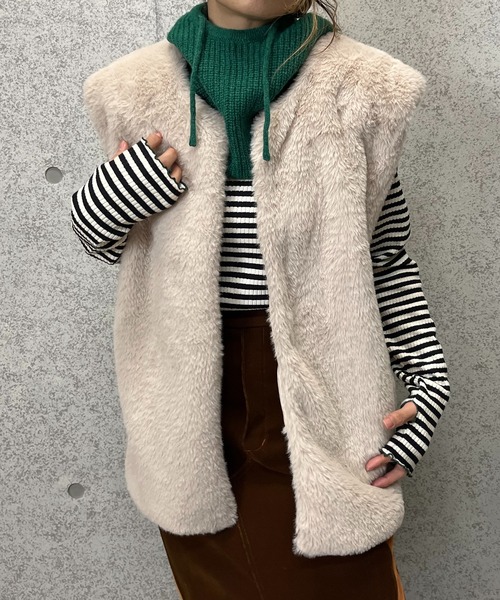 mi via loca（ミヴィアロカ）の「フェイクファーノーカラージレ（ベスト・レディース・ブラック/ベージュ/ブラウン/グレー・FREE）」の15枚目の写真