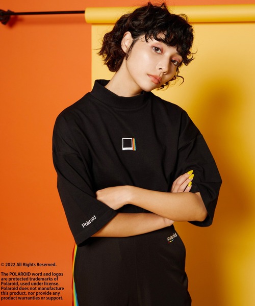 ear PAPILLONNER（イアパピヨネ）の「【Polaroid（ポラロイド）】モックネックTシャツ（Tシャツ/カットソー・レディース・ブラック・FREE）」の19枚目の写真