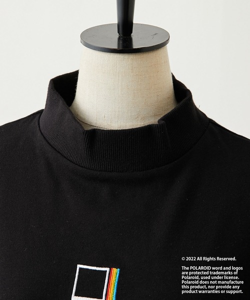 ear PAPILLONNER（イアパピヨネ）の「【Polaroid（ポラロイド）】モックネックTシャツ（Tシャツ/カットソー・レディース・ブラック・FREE）」の9枚目の写真