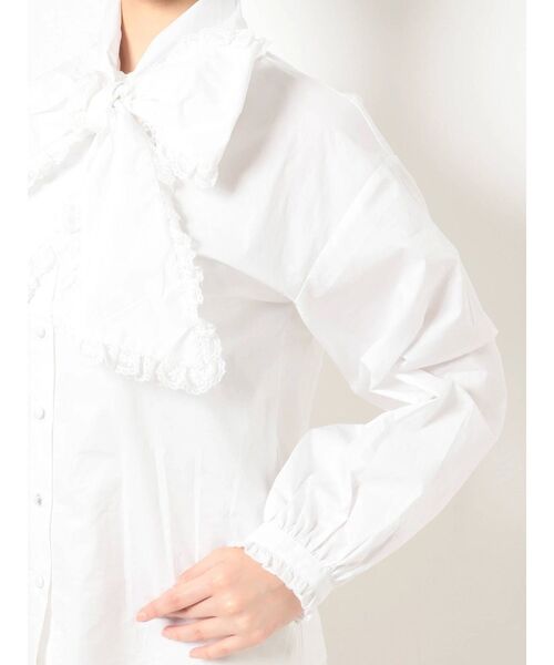 merry jenny（メリージェニー）の「フリルリボンボウタイブラウス