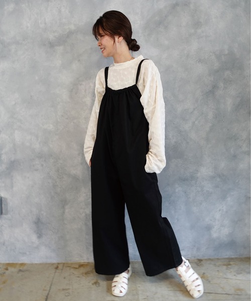 CORNERS（コーナーズ）の「コットンツイルギャザーオールインワン（サロペット/オーバーオール・レディース・ベージュ系その他/ブラック/ライトベージュ/オリーブ・M）」の15枚目の写真