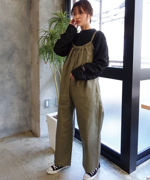 CORNERS（コーナーズ）の「コットンツイルギャザーオールインワン（サロペット/オーバーオール・レディース・ベージュ系その他/ブラック/ライトベージュ/オリーブ・M）」の14枚目の写真