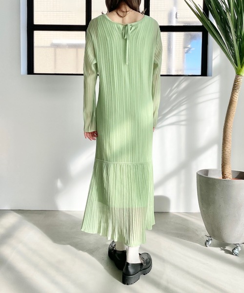 LOWRYS FARM（ローリーズファーム）の「シアーニットワンピース　186909（ワンピース・レディース・ベージュ/グリーン/ブラック・FREE）」の6枚目の写真