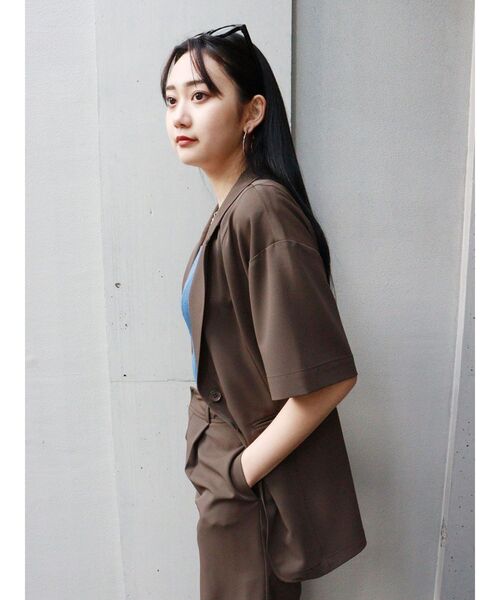 MURUA（ムルーア）の「ハーフスリーブジャケット（テーラードジャケット・レディース・ブラック/ブラウン・FREE）」の14枚目の写真