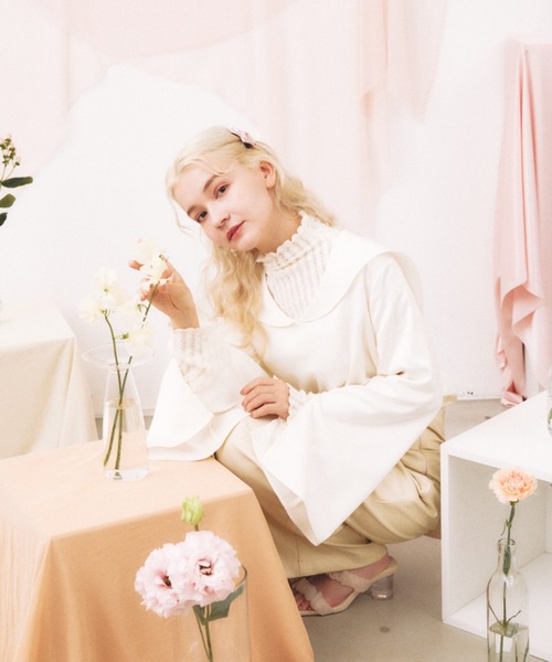 pomiii(ポミー)の「レースハイネックメロウトップス(Tシャツ/カットソー・レディース・アイボリー・FREE)」の4枚目の写真