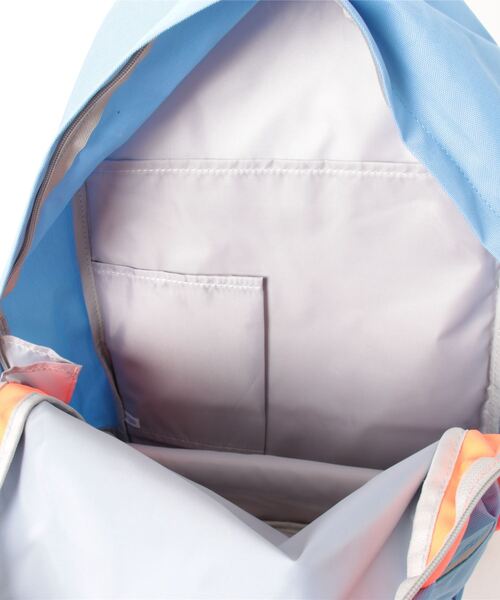 Kahiko（カヒコ）の「【Kahiko】クラシックアロハデイパック（バックパック/リュック・レディース・ブラック/オレンジ/ブルー/ネイビー・FREE）」の6枚目の写真