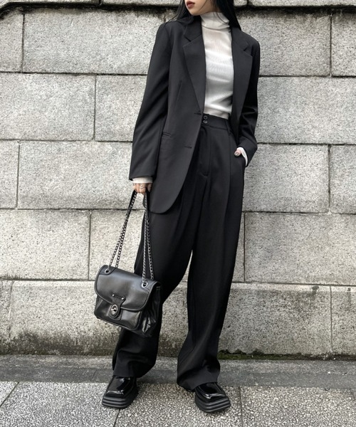 LVEU.（ラブユ.）の「【LVEU.】2wayフラップチェーンバッグ / ショルダーバッグ 合皮 チェーンバッグ フラップバッグ 2way チェーン バッグ フラップ  ブラック アイボリー ホワイト（ショルダーバッグ・レディース・ブラック/アイボリー・FREE）」の5枚目の写真