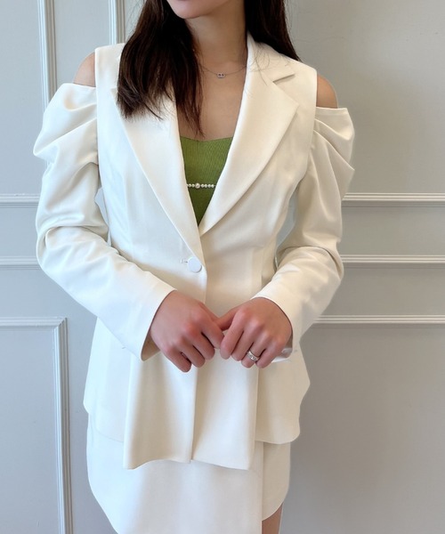 EIMY ISTOIRE(エイミーイストワール)の「2wayオフショルダージャケット(テーラードジャケット・レディース・オフホワイト/ブラック/イエロー・FREE)」の16枚目の写真