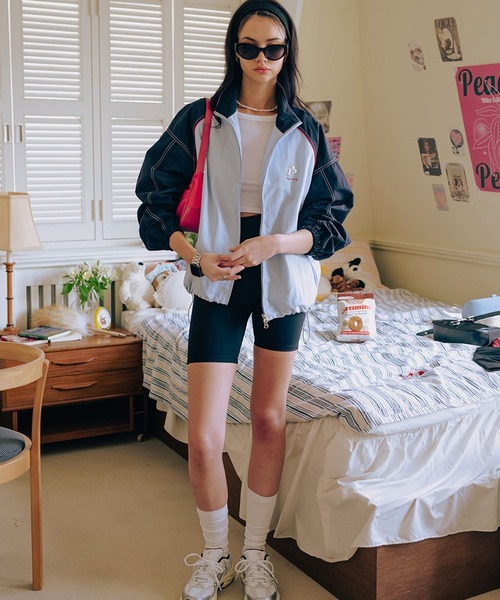 ALAND（エーランド）の「BITTER CELLS／スポーティーJK 2193589（ナイロンジャケット・レディース・ナチュラル/ブルー・SMALL/MEDIUM）」の20枚目の写真