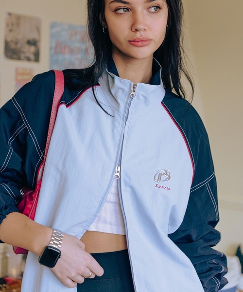 ALAND（エーランド）の「BITTER CELLS／スポーティーJK 2193589（ナイロンジャケット・レディース・ナチュラル/ブルー・SMALL/MEDIUM）」の12枚目の写真