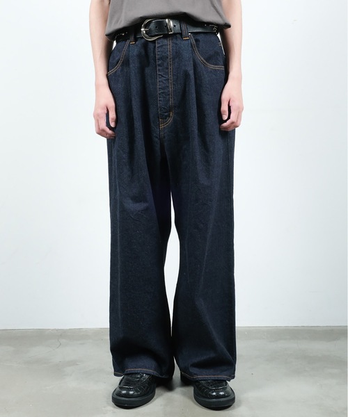 Jieda(ジエダ)の「WIDE ONE TUCK STRAIGHT DENIM(デニムパンツ・メンズ・インディゴブルー/ブラック・2/1)」の8枚目の写真