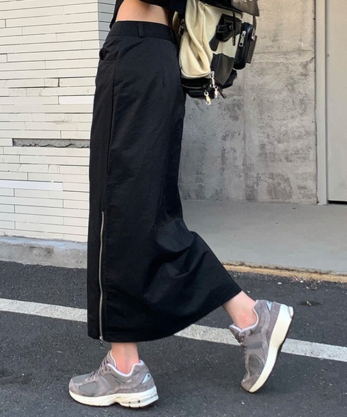 DAY CLOSET(デイ クローゼット)の「レディース ジップスリットナロースカート(スカート・レディース・ベージュ/ブラック・S/L/M/XS)」の13枚目の写真
