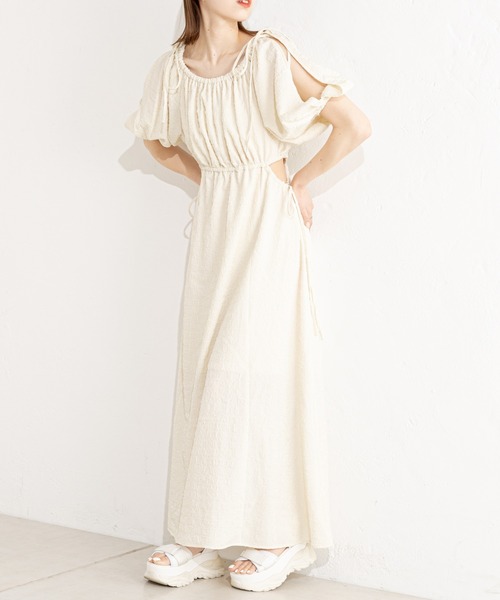 Chico（チコ）の「肩スリットカットアウトワンピース（ワンピース・レディース・ブラック/アイボリー/ミント・FREE）」の15枚目の写真