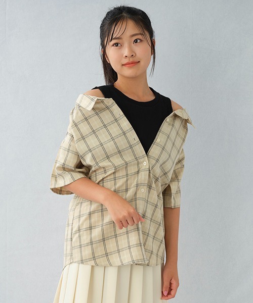 LOVETOXIC(ラブトキシック)の「レイヤード半袖シャツ(シャツ/ブラウス・キッズ・ベージュ/ブラック/オフホワイト・S/SS/L/M)」の3枚目の写真