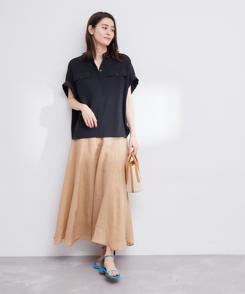 ROPE'（ロペ）の「【撥水加工】【洗える】とろみドライタッチバンドカラーフレンチスリーブブラウス/セットアップ対応（シャツ/ブラウス・レディース・ベージュ/ネイビー・38）」の20枚目の写真