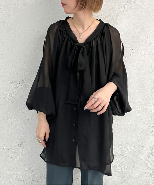 apres jour mignon(アプレジュールミニョン)の「ショルダーオープンシアーボウタイブラウス【ZOZOTOWN限定アイテム】(シャツ/ブラウス・レディース・アイボリー/グレイッシュベージュ/ブラック・フリー/X-LARGE)」の13枚目の写真