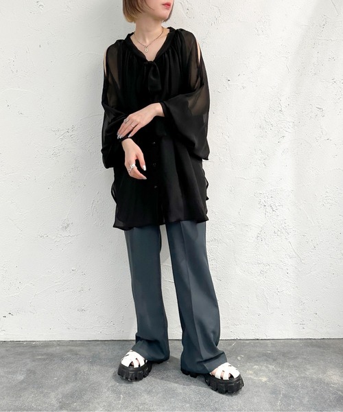 apres jour mignon(アプレジュールミニョン)の「ショルダーオープンシアーボウタイブラウス【ZOZOTOWN限定アイテム】(シャツ/ブラウス・レディース・アイボリー/グレイッシュベージュ/ブラック・フリー/X-LARGE)」の17枚目の写真