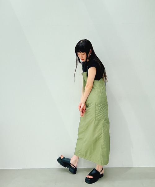 y/m（イム）の「ナイロンジャンパースカート（サロペット