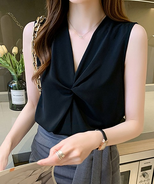 NinaetLina(ニナエリナ)の「ギャザーブラウスVネックレディースシャツ(Tシャツ/カットソー・レディース・ブラック/ピンクベージュ/ダークグレー/ミント/ホワイト・M/L)」の3枚目の写真