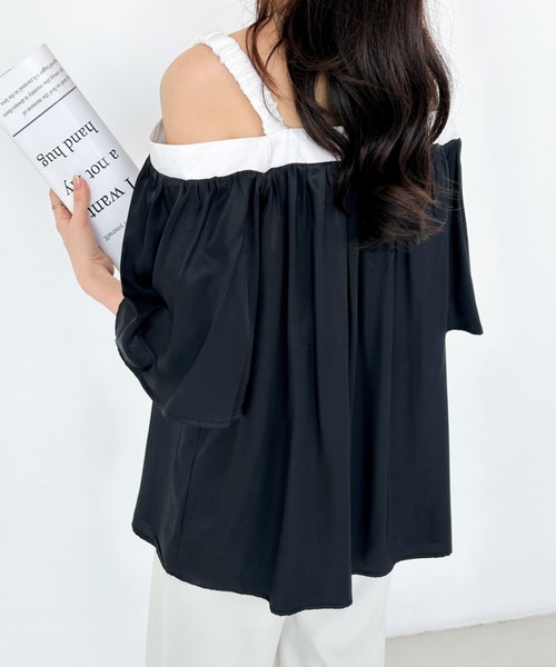 ECLIN（エクラン）の「バイカラーフレアスリーブオフショルブラウス（シャツ/ブラウス・レディース・ベージュ/ホワイト/ブラック・M/L）」の3枚目の写真