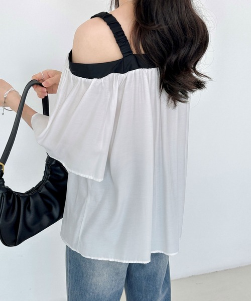 ECLIN（エクラン）の「バイカラーフレアスリーブオフショルブラウス（シャツ/ブラウス・レディース・ベージュ/ホワイト/ブラック・M/L）」の4枚目の写真