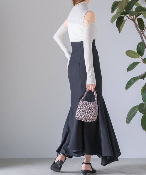 NEUNA（ヌナ）の「【袖部分取り外し可能！】2wayオフショルシアーニットアンサンブルトップス（Tシャツ/カットソー・レディース・グレー/ブラック/グレイッシュベージュ/ホワイト・FREE）」の11枚目の写真