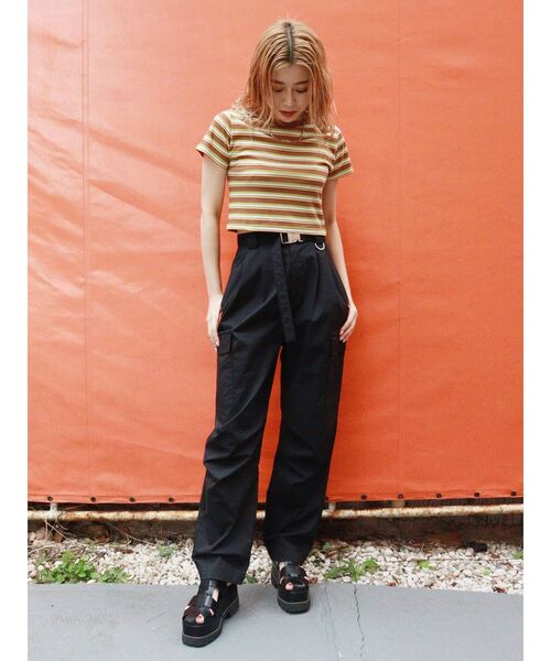 MURUA（ムルーア）の「マルチボーダーTシャツ（Tシャツ/カットソー・レディース・ネイビー/マスタード・FREE）」の13枚目の写真