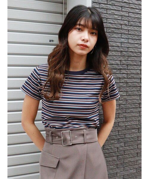 MURUA（ムルーア）の「マルチボーダーTシャツ（Tシャツ/カットソー・レディース・ネイビー/マスタード・FREE）」の15枚目の写真