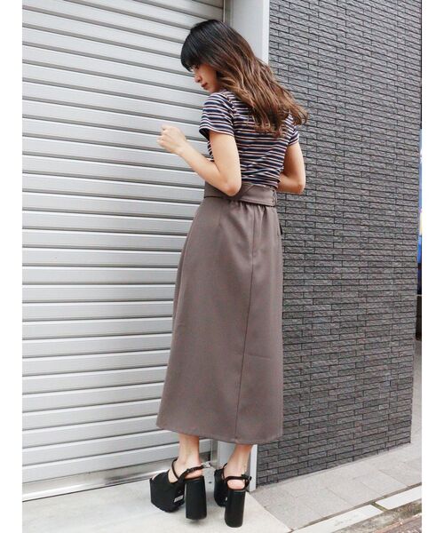 MURUA（ムルーア）の「マルチボーダーTシャツ（Tシャツ/カットソー・レディース・ネイビー/マスタード・FREE）」の3枚目の写真