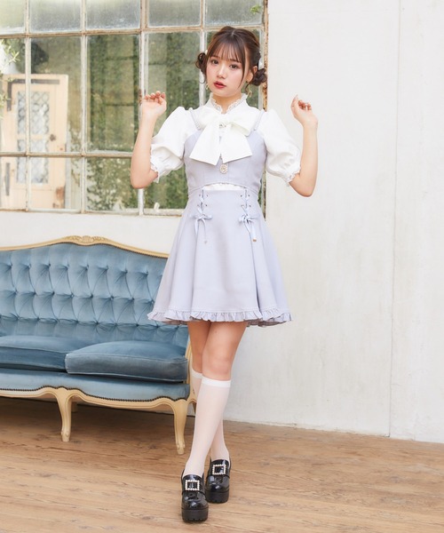 ROJITA(ロジータ)の「【TGCteen2023 summer着用アイテム/ベージュ】フロントカットキャミワンピース(ジャンパースカート・レディース・ベージュ/サックスブルー/ブラック・FREE)」の4枚目の写真